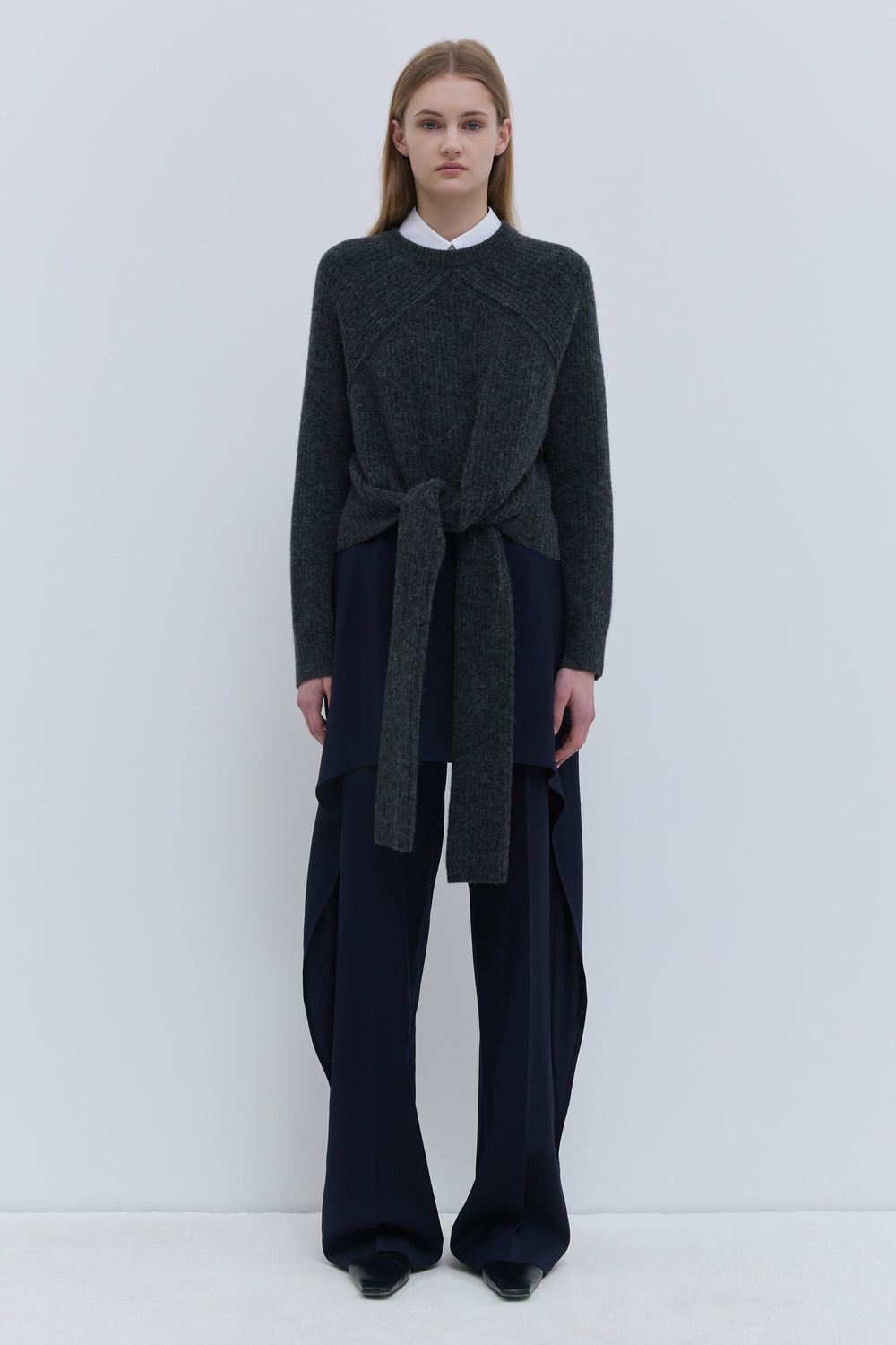 Kadoka anthracite ribbed-knit sweater with front ties