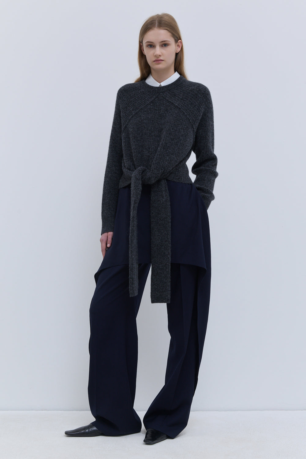 Anthracite sweater with sculptural front tie detail