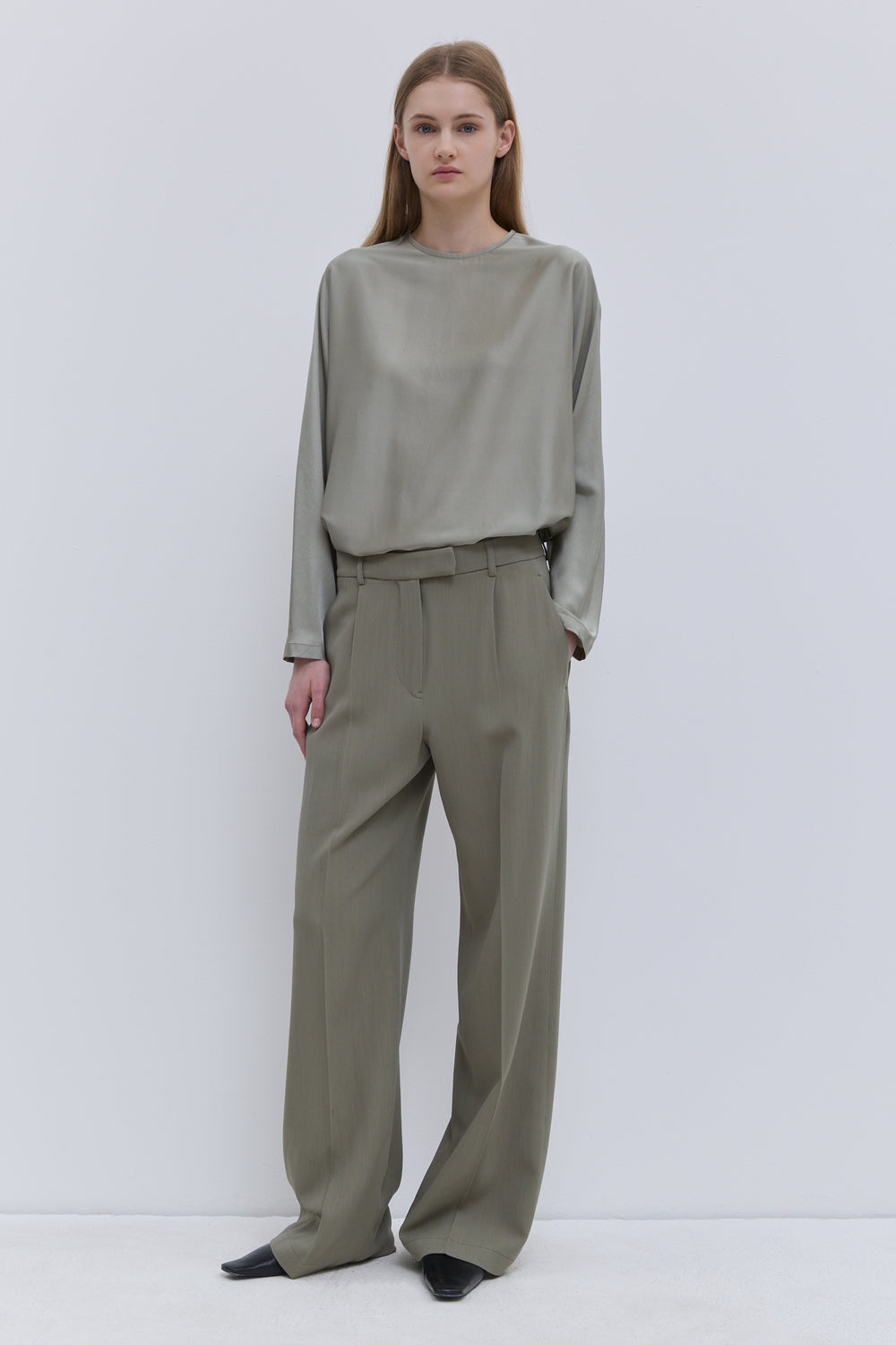Christian Wijnants women’s Laurel Cloud wool trousers with elegant tailored fit