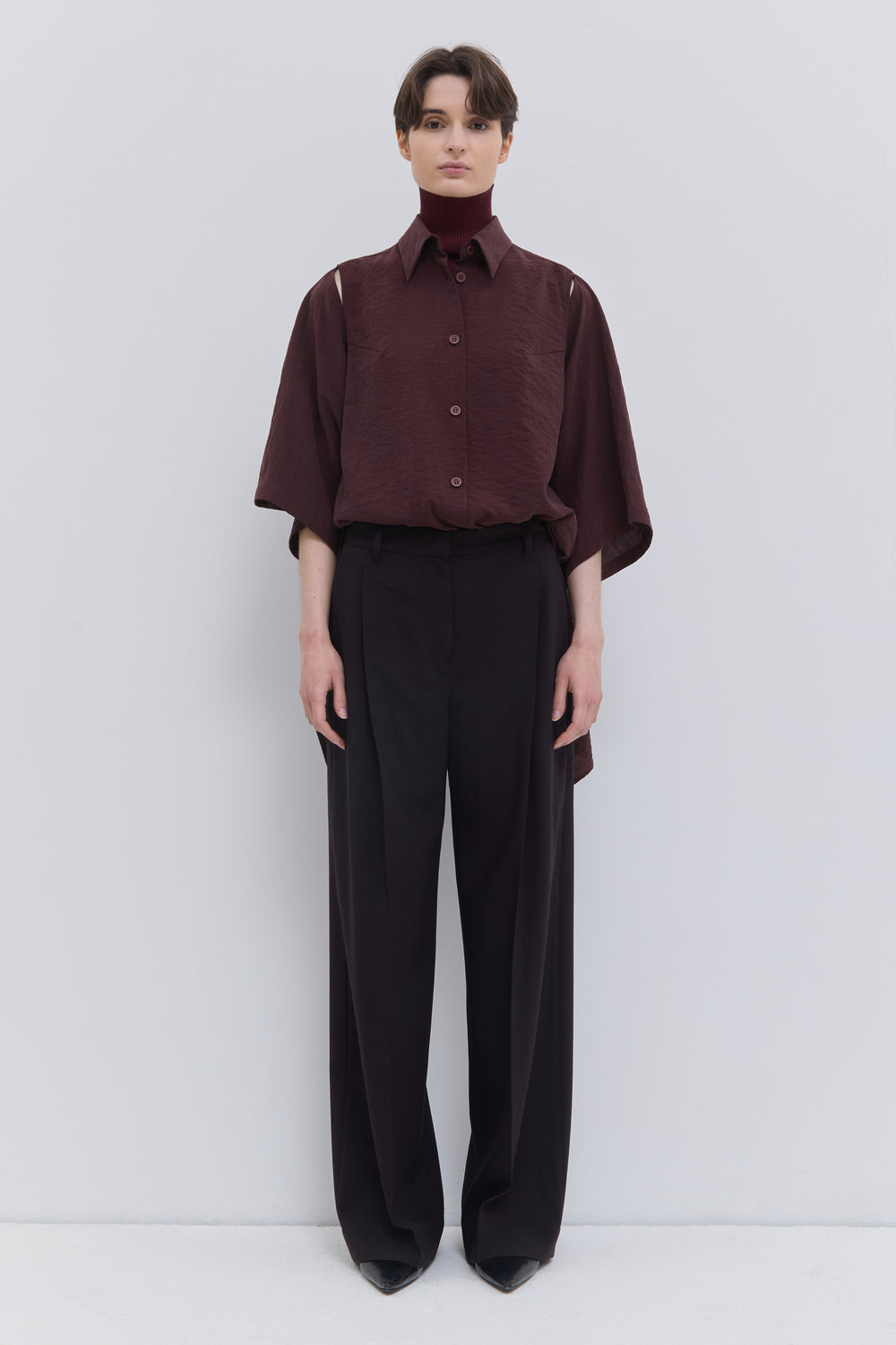Designer wine shirt with convertible sleeves