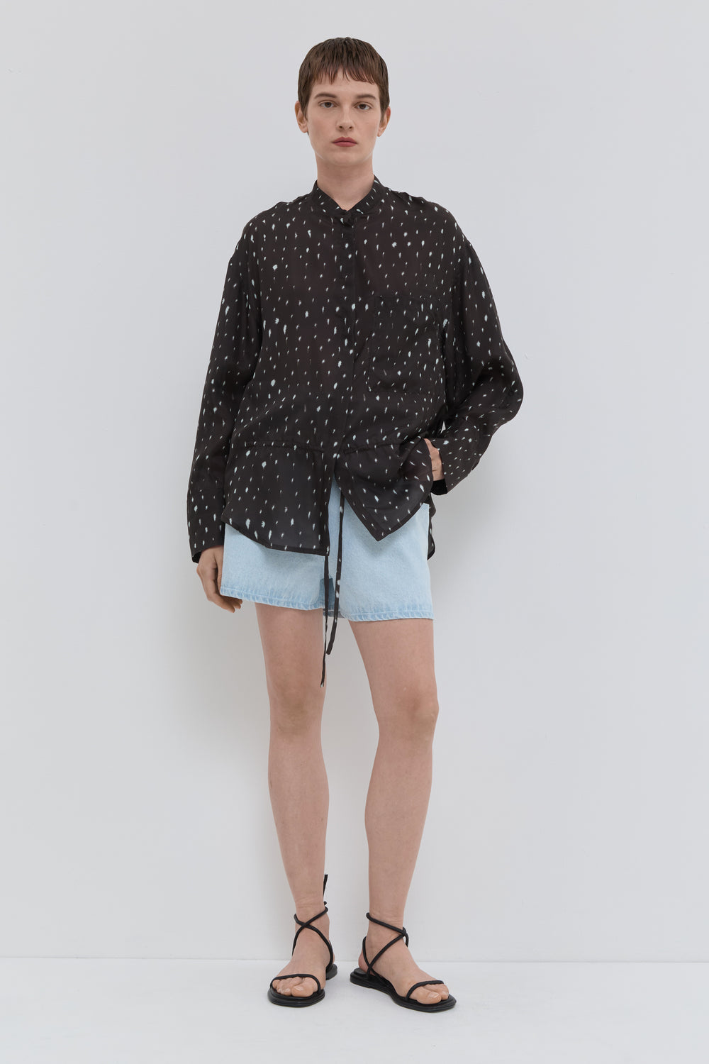 Tubi Loose Shirt